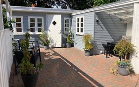 Indbydende bed&breakfast med dejlig gårdhave